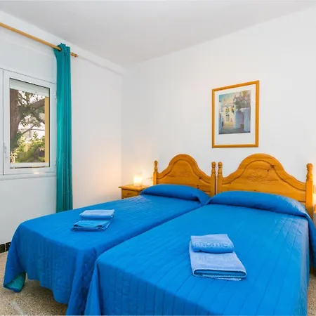 Velazquez-5 By Interhome Apartment Roses