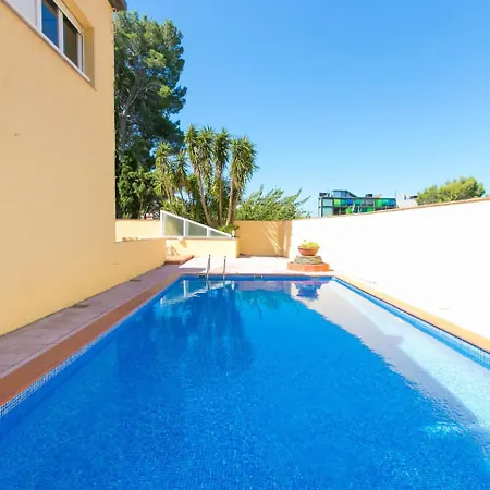Velazquez-5 By Interhome *